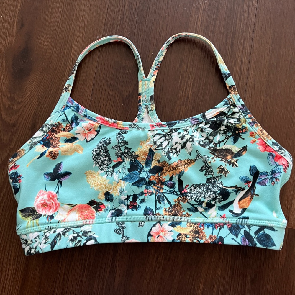 Aumnie yoga top